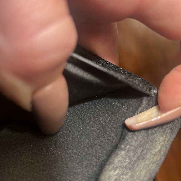 Louis Vuitton IPhone XS Max Folio - Picture 9 of 10